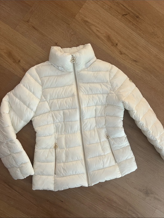 Michael Kors Jackets & Blazers - Michael Kors Women's White Quilted Puffer Jacket